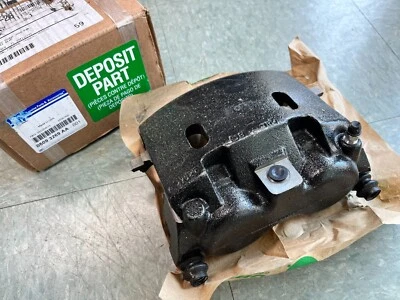 03-08 Conjunto de pinza de freno de disco para camioneta Dodge Ram 5093269AA genuino Mopar izquierda Foto 1 de 3