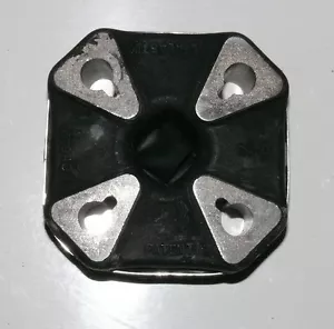 + ACCOPPIAMENTO STERZO FLESSIBILE IN GOMMA VAUXHALL VIVA - Foto 1 di 1