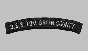 US Navy LST-1159 USS Tom Green County carro armato nave da sbarco UIM Rocker Tab (02) - Foto 1 di 1