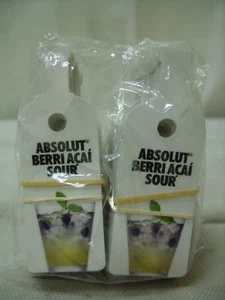 (100) ABSOLUT VODKA - Berri Acai Sour Promo Bottle Necker Tag Brochure - NOS - Picture 1 of 7