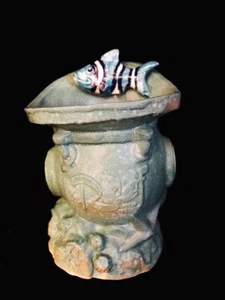 The Reef Palm Springs Divers Helmet Fish Tiki Mug Duke Mark V Eekum Bookum - Picture 1 of 6