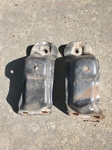 67-72 Chevy GMC C10 Truck 350 V8 Small Block Engine Frame Mounts pair  2WD
