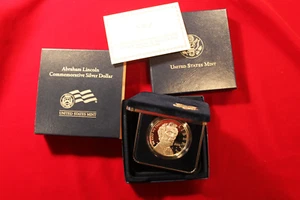 2009 ABRAHAM LINCOLN PROOF COMMEMORATIVE SILVER DOLLAR, WITH CASE AND COA,, - Picture 1 of 5