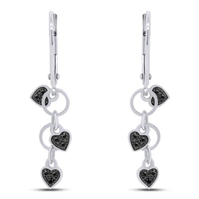 Pendientes colgantes enchapados en oro blanco de 14 quilates con diamantes naturales en forma de corazón Foto 1 de 4