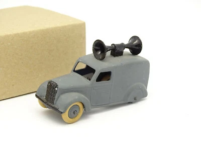 Dinky Toys Inglaterra R 1/43 - Bedford Van Loud Altavoz Gris - Imagen 1 de 3