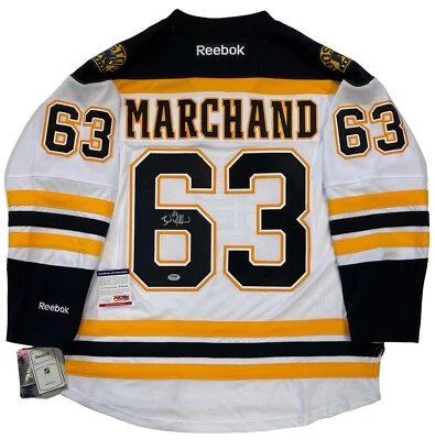 BRAD MARCHAND SIGNED 2011 BOSTON BRUINS RBK STANLEY CUP JERSEY PSA/DNA COA XL - Image 1 of 4