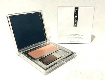 Nina Ricci 0,12 oz / 3,5 g polvo de desgaste de mejillas 01 Beige Daim de larga duración R69 Foto 1 de 2