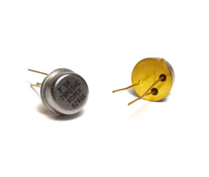 2 x régulateur de tension Fairchild F UA 78M15 HC/7815, +15 V/0,5A, TO-39, CORÉE, NOS - Photo 1/1