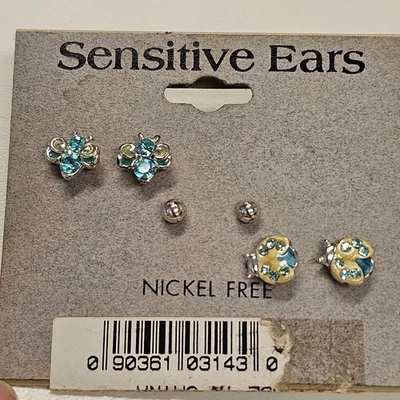 Conjunto de aretes sensibles orejas sin níquel Ladybug bola abeja para mujer Foto 1 de 3