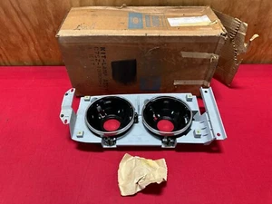 NOS 1967 FORD THUNDERBIRD HEADLIGHT BUCKET RIGHT (RH ) C7SZ-13008-A C7SB-13100 - Bild 1 von 5