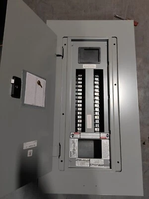 SIEMENS 250 АМПЕР 480Y/277V 3PH/4W 30 круг панели NEMA 1 корпус 20 x 38 дюймов - Изображение 1 из 4