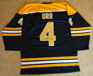 Bobby Orr Boston Bruins Signed Autographed Jersey With COA AUTO - Picture 1 of 4