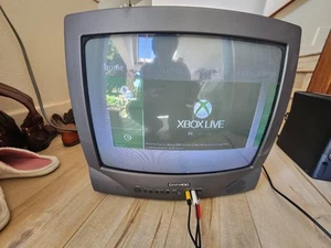 Daewoo 19" DTQ-19V1FC Color Retro Gaming CRT TV No Remote - Tested & Working! - Picture 1 of 2