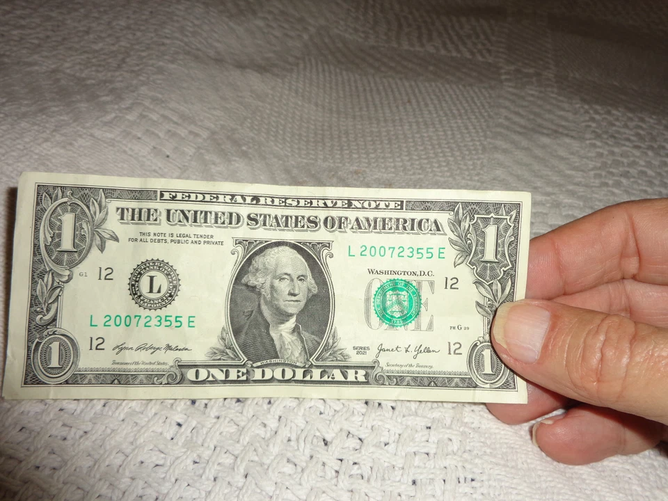 birthday/anniversary note 1 dollar bill 2021 series grade L2007-2-3-55E grade 35 - Image 1 of 2