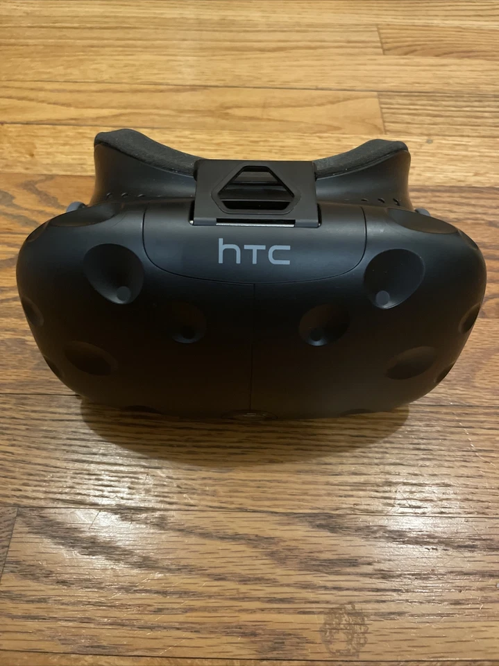 🔥 HTC Vive Virtual Reality Headset - Headset ONLY 100% working - Image 1 of 4