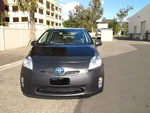 Colgan Front End Mask Bra 2pc.+ Mirror cover Fits Toyota Prius 2010-2011 W/Lic. - Picture 1 of 3