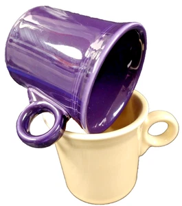 Pair OF  Fiesta 12 oz Coffee Mug Yellow & Eggplant Mugs - Afbeelding 1 van 5
