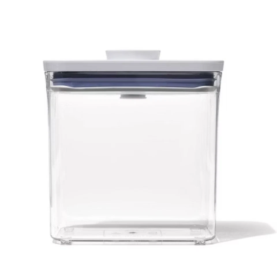 Contenedor de almacenamiento de alimentos hermético alto rectangular de plástico OXO POP 1,7 qt transparente: Foto 1 de 4