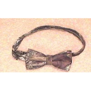 Child's Bow Tie Shadowgrass or Mossy Oak Snow Hardwoods - Picture 1 of 1