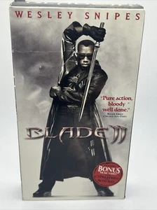 Blade 2 II VHS VCR Video Tape Used Wesley Snipes - Picture 1 of 9