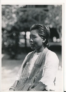 CAMBODGE c. 1940 - Femme Cambodgienne Aisée - P 188 - Picture 1 of 2