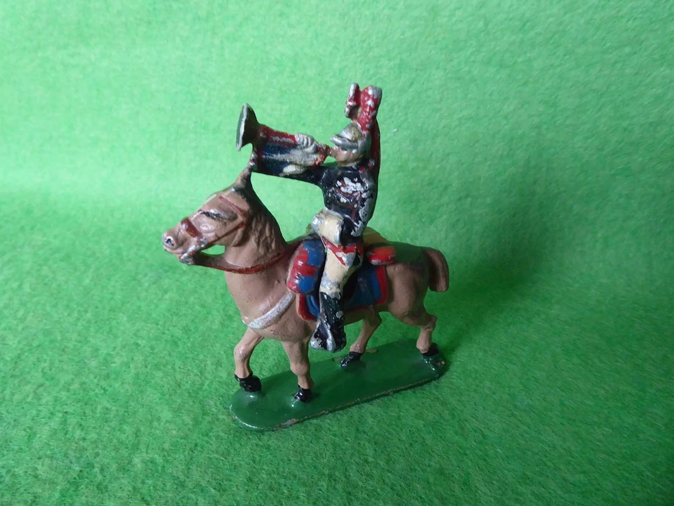 MUSIQUE DE LA GARDE REPUBLICAINE A CHEVAL - TROMPETTE BASSE - QUIRALU 1948 - TBE - Photo 1/2