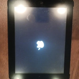 Apple iPad 2 64GB, Wi-Fi + Cellular A1396, 9.7 in White/ Silver - Picture 1 of 3