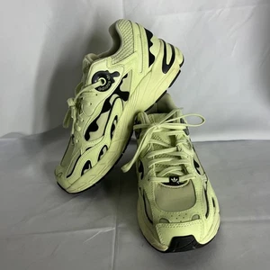 Adidas Astir Sneaker in Almost Lime / Core Black GX8550 Men’s 8 EUC - Picture 1 of 12