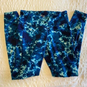 Old Navy Women's Tye-Die Blue and Teal Active Leggings Size Medium - Picture 1 of 5