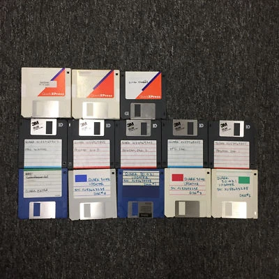 Quark Xpress Version 3.1 Updater 3.5" Floppy Disk Software Set - Image 1 of 4