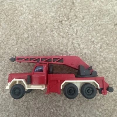 Wiking HO 1/87 Magirus Uranus Fire Crane Truck KW 15 - MPN 630 (Hook Missing) - Image 1 of 4