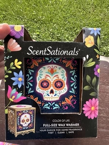Nuevo en caja Calentador de Cera Scent Sationals Tamaño Completo/Cráneo de Halloween Color de la Vida - Imagen 1 de 6