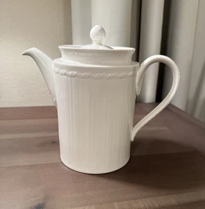 Villeroy & Boch Cellini Coffee Pot Renaissance Architecture Design 7-1/4” MINT - Picture 1 of 12