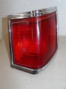 RH RIGHT PASSENGER SIDE TAILLIGHT LAMP ASSEMBLY CADILLAC SEVILLE 1978-1979 - Picture 1 of 5