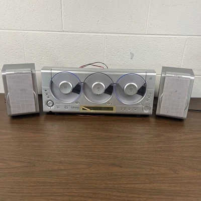 Emerson MS3103 Triple CD Player Linear 3 CD AM FM Wall Mounted SEE VIDEO/READ - Image 1 of 4