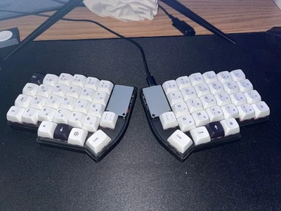 Lily58 MX Wireless  Split Keyboard 58 keys - Image 1 of 2