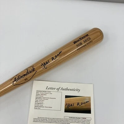 Bate de béisbol modelo de juego firmado por Hank Aaron Adirondack certificado de autenticidad JSA Foto 1 de 4