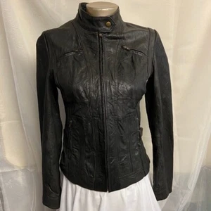Kookai women's black fitted Leather moto zip up jacket in size 1 - Bild 1 von 7