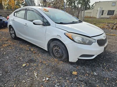 Used Radiator fits: 2014 Kia Forte 1.8L Sdn AT thru 04/11/11 Grade C Foto 1 de 4