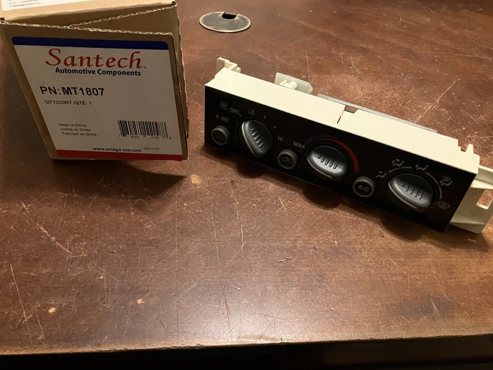 HVAC Control Panel Santech Industries MT1807 96-00 Chevy GMC C K 1500 2500 Yukon - Image 1 of 1