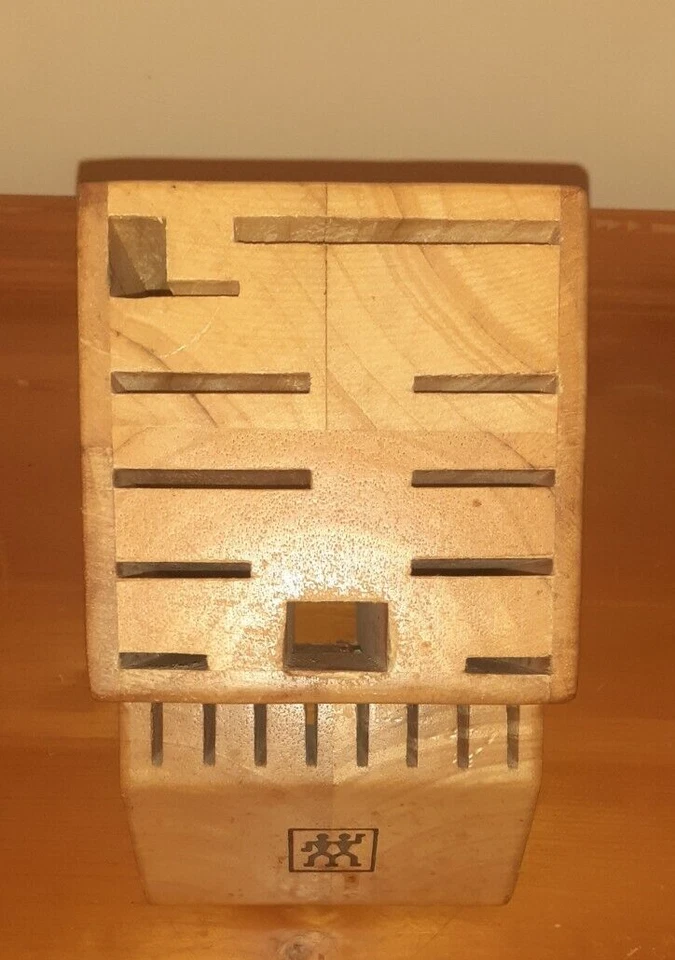 Bloque de cuchillos Henckels (solo bloque) estampado 201 en la parte inferior 8 ranuras para cuchillos para carne Foto 1 de 4