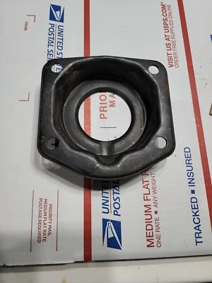 Placa de respaldo cubierta antipolvo eje trasero Chevrolet Impala 1957-1964 L/R GM 370882 NUEVO DE STOCK Foto 1 de 4