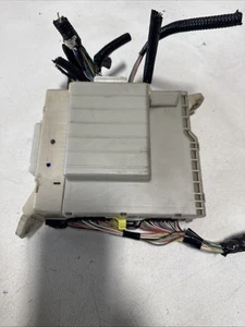 2008-2012 LEXUS IS-F IS250 IS350 Cabin Room Fuse Box Junction Block 82672-53041 - Picture 1 of 10