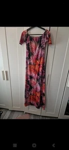 Boohoo Tropical Print Dress - Picture 1 of 1