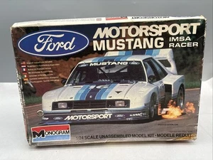 Monogramma 2297 Ford Motorsports Mustang IMSA Racer 1:24 model kit - Foto 1 di 16