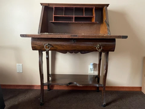 Queen Anne Antique Desk 1800's Cover