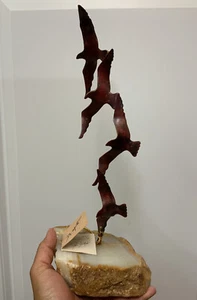 Escultura artística vintage de mediados de siglo FIRMADA DEMOTT gaviotas de metal pájaros piedra de ónix - Imagen 1 de 6