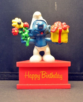 Smurf-A-Gram Smurf On Stand HAPPY BIRTHDAY SCHLEIGH PEYO - Image 1 of 2