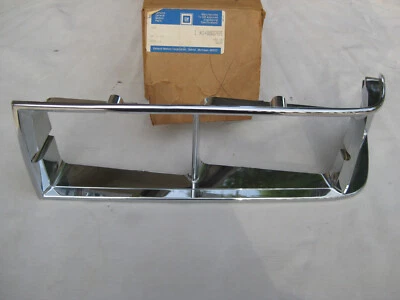 NOS CHEVY Celebrity 1986 LH CHROME Head Light Lamp Bezel Trim MOLDING Foto 1 de 4
