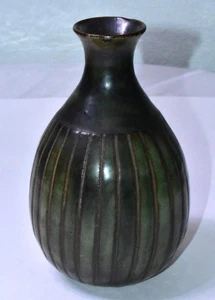 1963 Signed Dark Green Stoneware Vase MCM  6.75"    - Picture 1 of 9